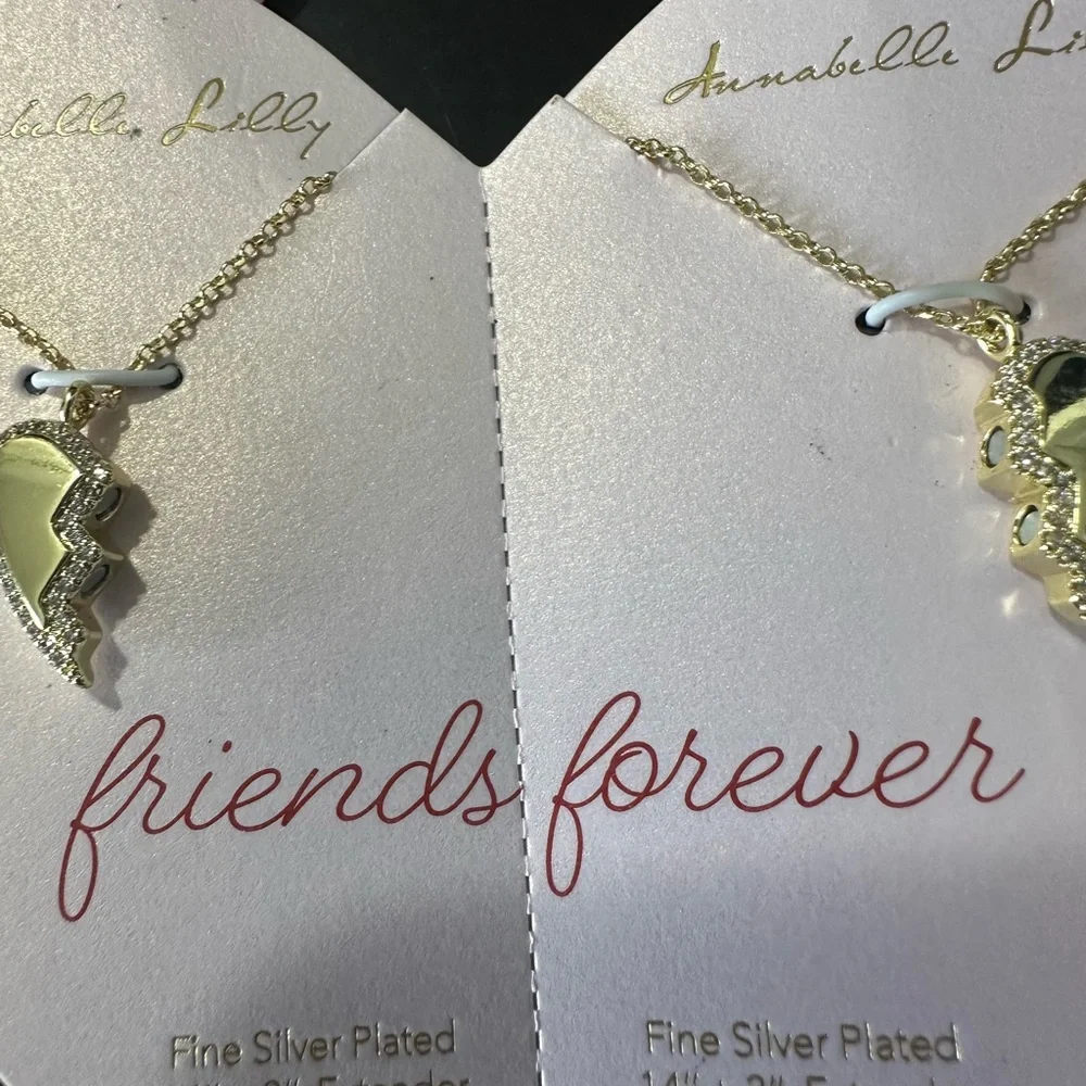 🆕Bundle of 2 Sets Annabelle Lilly Friendship Necklaces